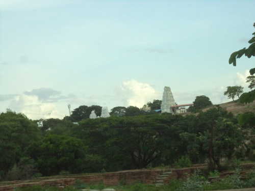 Keesaragutta Temple dedicated to Lord Siva and his consorts Bhavani and Sivadurga.  It is also called Ramalingeswara as lord Sri Rama had installed the lingam.